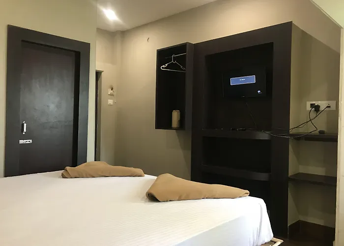 Hotel Li-N-Ja Sambalpur