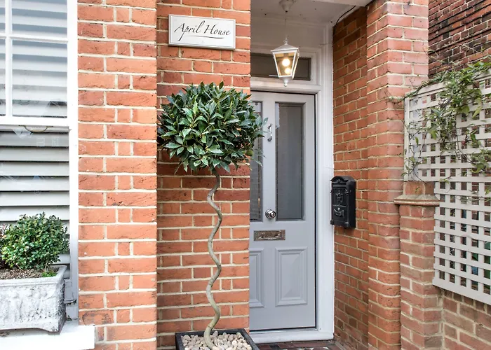 April House Weybridge - Boutique Guesthouse