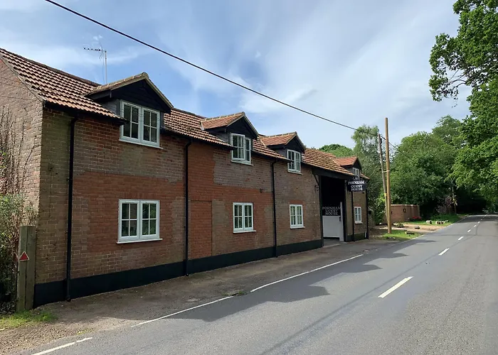 Fornham Guest House Chertsey