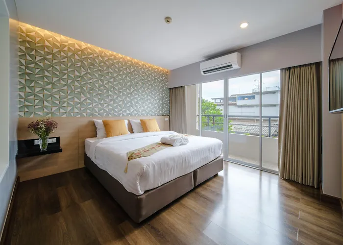 ซี่ซั่น เพลส Hotel กรุงเทพมหานคร