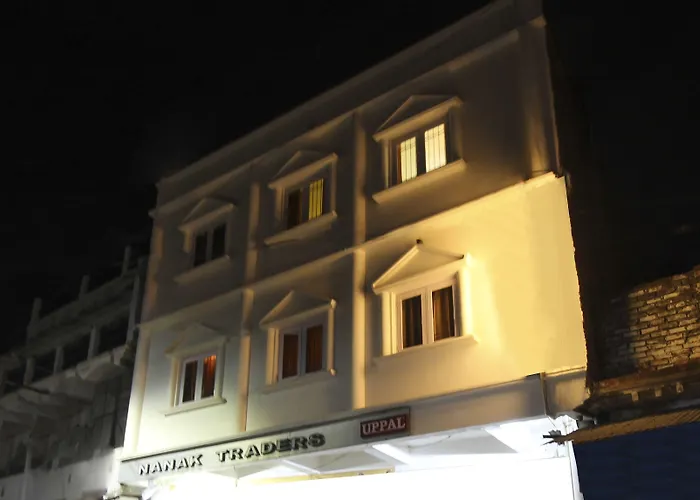 Itsy Hotels Royal Monarch Gorakhpur