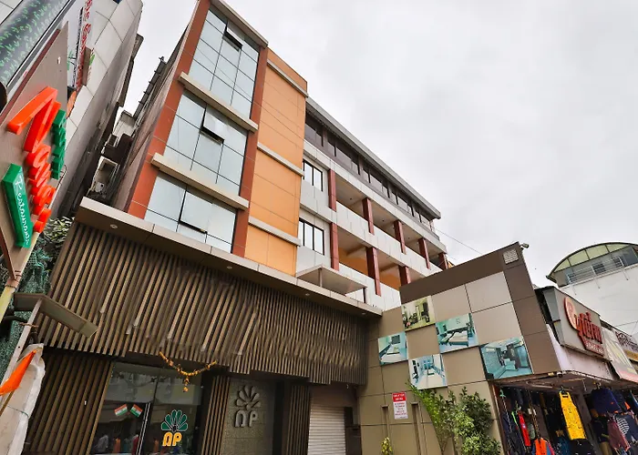 Oyo 17332 Hotel Nana'S Daman