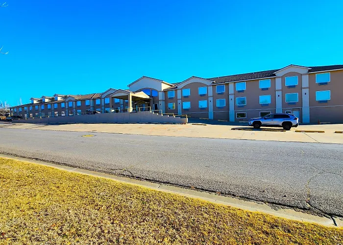 Fairbridge Inn & Suites Canadian
