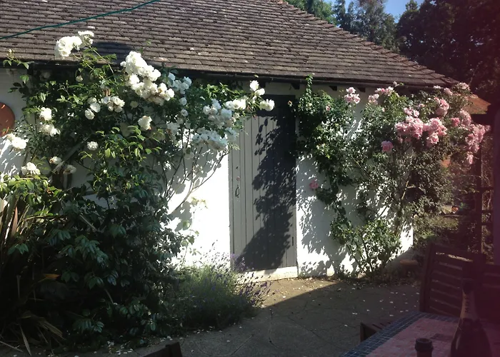West End Lodge Esher