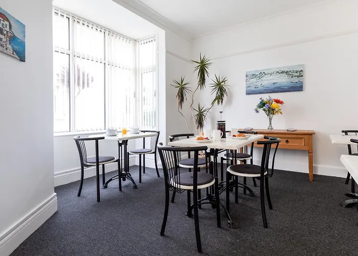 Oasis House Hotel Falmouth