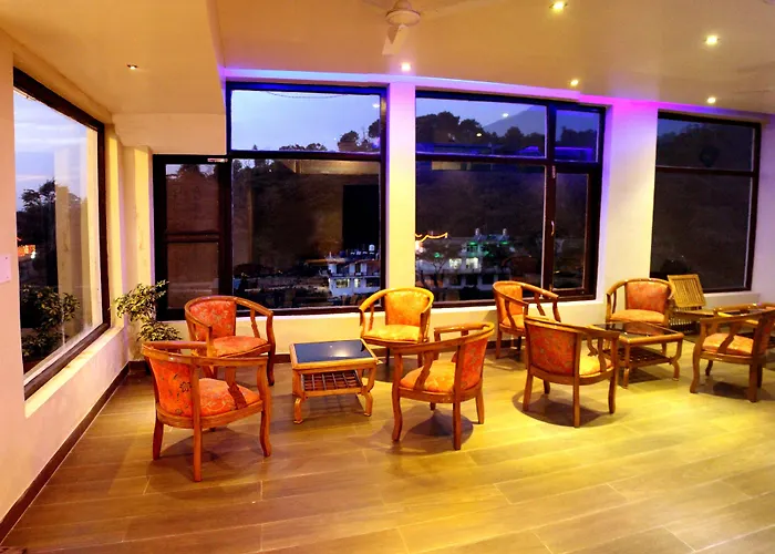 Hotel Vatika - The Riverside Resort Dharamshala