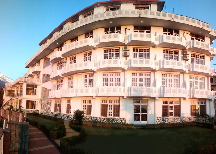 Hotel Vatika - The Riverside Resort Dharamshala