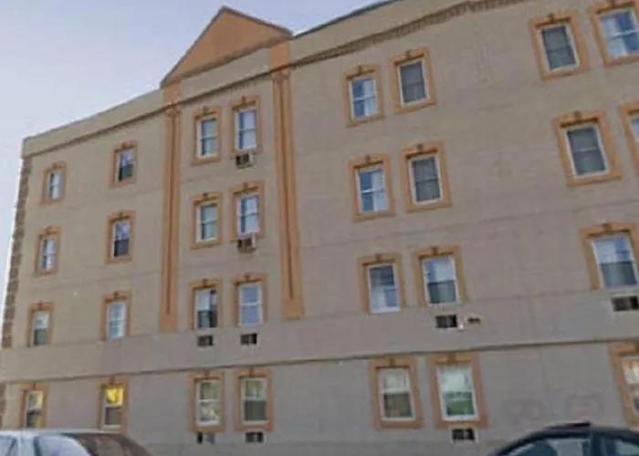 Americas Best Value Inn Dearborn