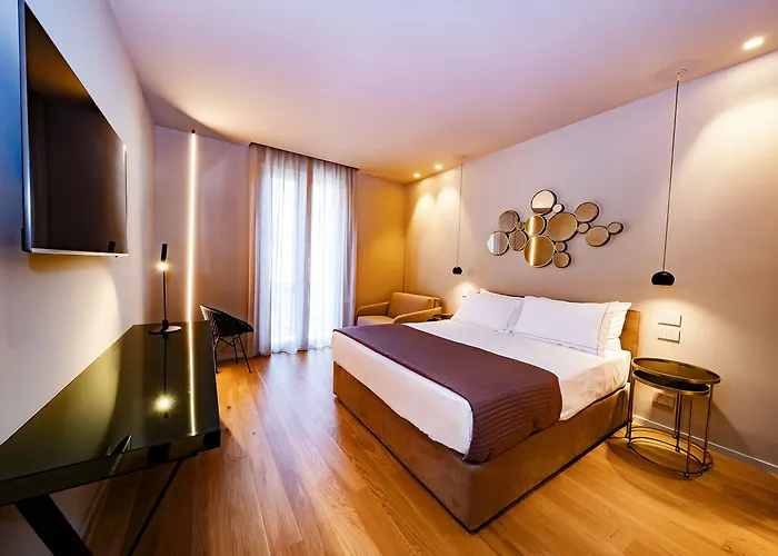 Elite Accommodations & Hydromassage Pool Reggio di Calabria