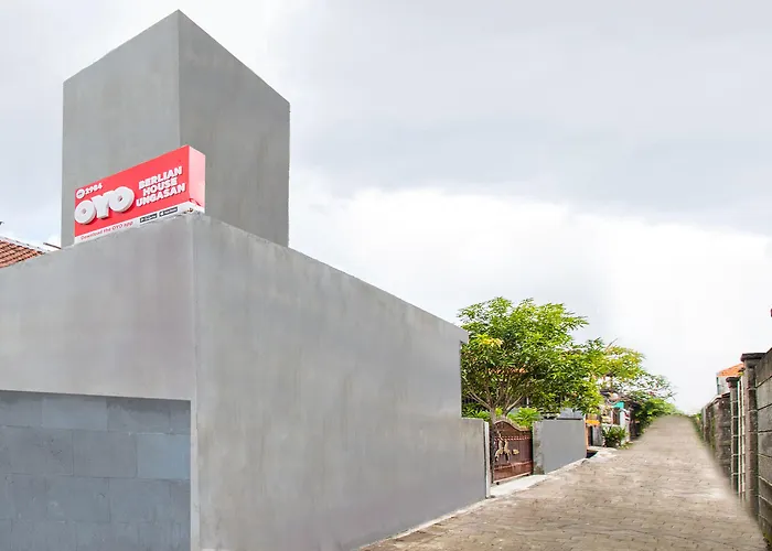 Oyo 2984 Berlian House Ungasan Hotel Jimbaran 