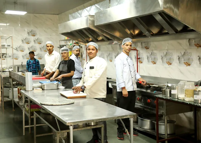 Hotel New Seasons Kalka