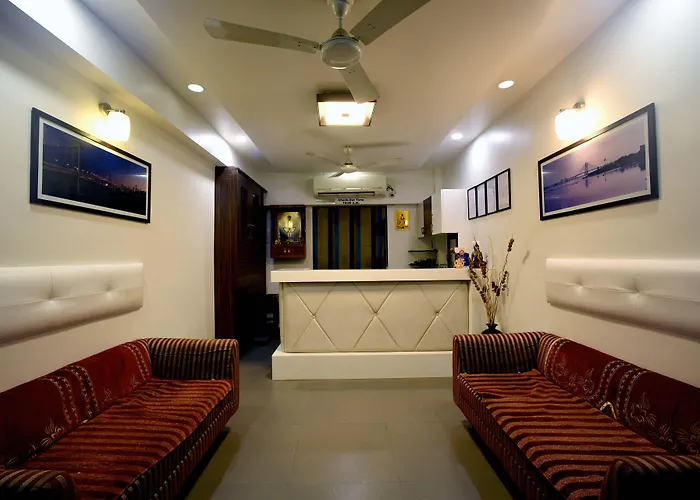 Hotel Middle Town Gandhinagar