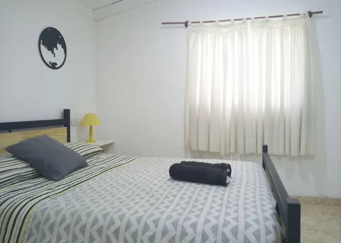 Steve'S House Iguazu Av Cordoba 264 Bed & Breakfast Puerto Iguazu