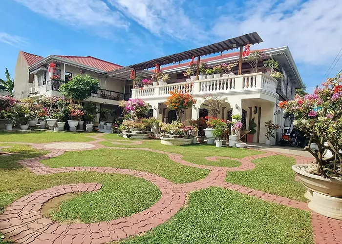 Casa Familya Hotel Batac