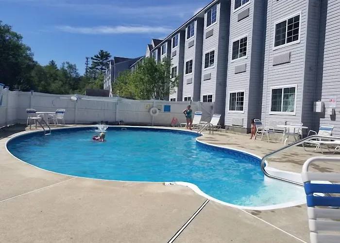 Sturbridge Plaza Hotel