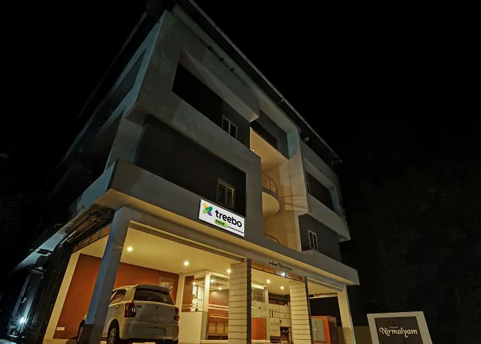 Sreepathi Nirmalyam 400 Mts From Guruvayoor Temple Hotel Guruvayur