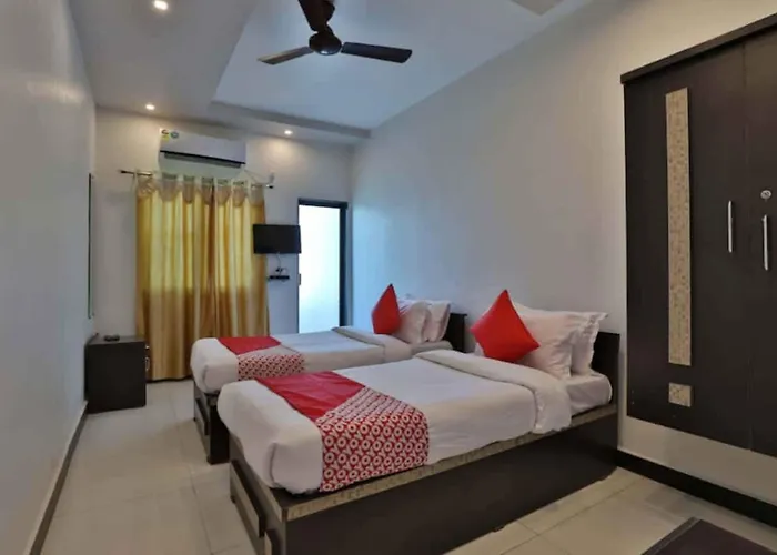 Hotel Centre Point Mundra