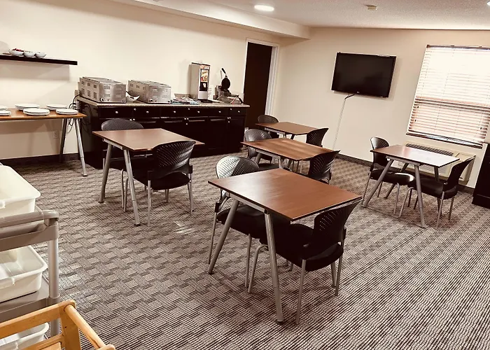 Aurora Park Inn & Suites Dawson Creek