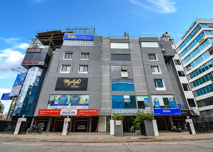 Fabhotel Gargi Inn - Nr Balewadi Stadium Pune