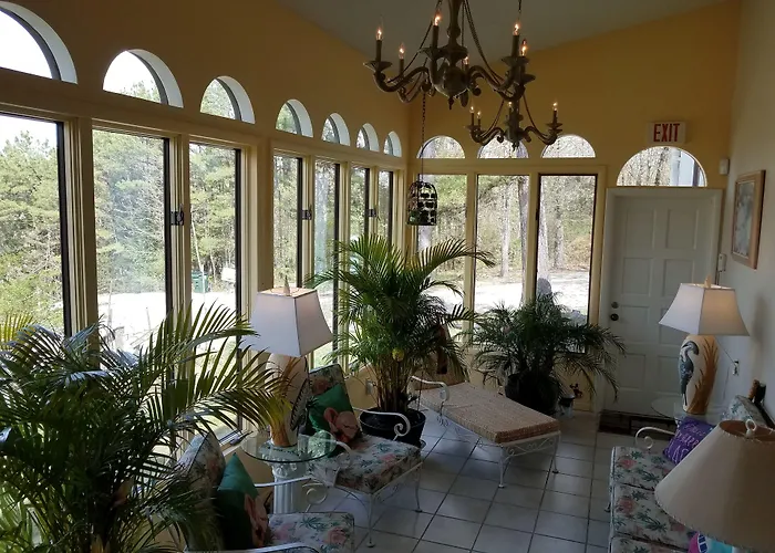 Tuscan Manor Eureka Springs
