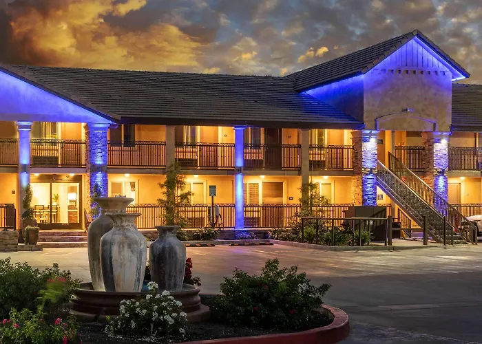 Days Inn By Wyndham Galt - Elk Grove South