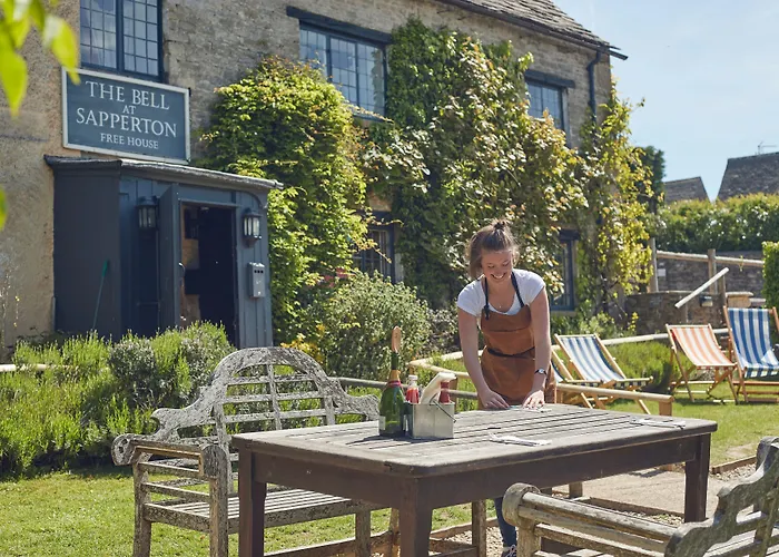 The Bell At Sapperton Bed & Breakfast Cirencester
