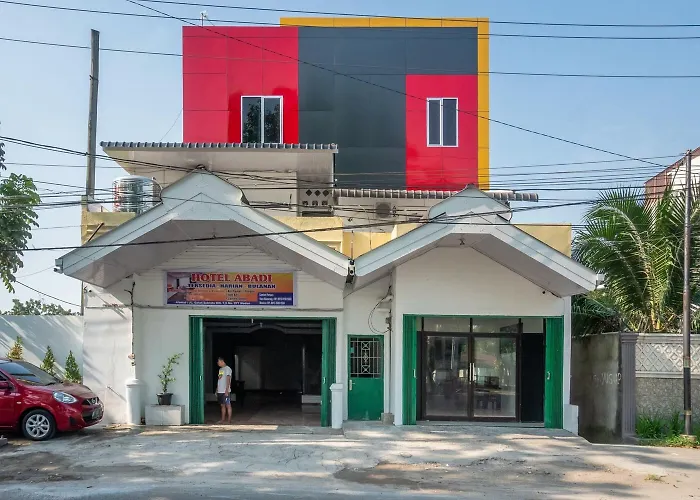 Reddoorz Near Manhattan Times Square Medan 2