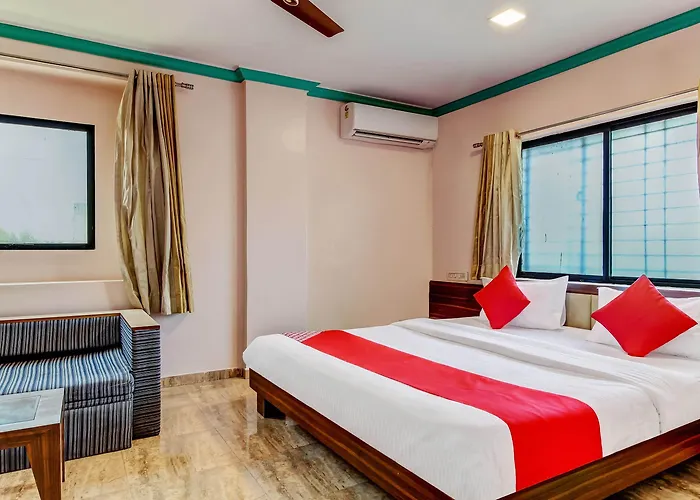 Oyo 40635 Hotel Shloka Pimpri-Chinchwad