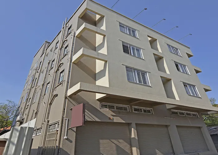 Oyo 22827 Hotel Prafulla Kolhapur