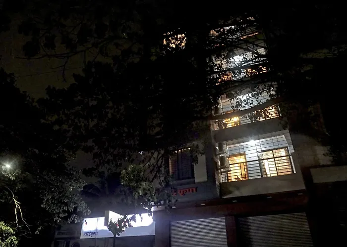 Treebo Trip Sai Krupa Hotel Pune