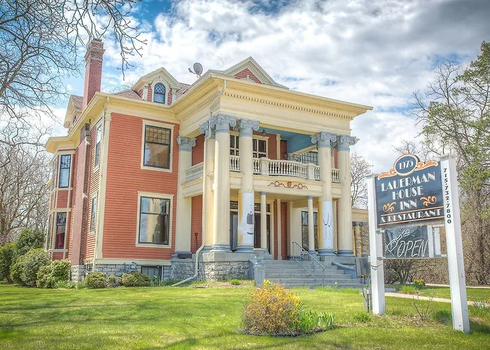 Lauerman House Inn Bed & Breakfast Marinette