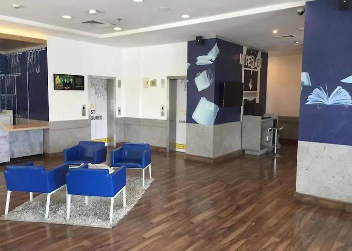 Hotel Caspia Pro Greater Noida