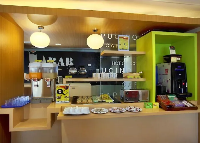 Hotel Caspia Pro Greater Noida