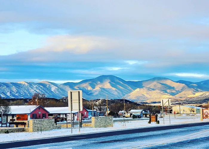 Cimarron Inn & Rv Park