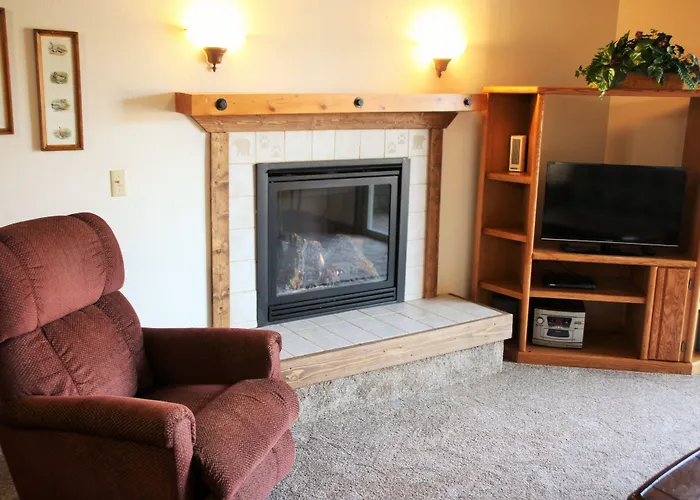 Getaways At Timbers At Island Park Village