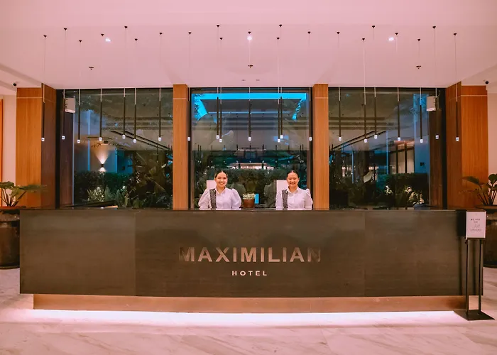 The Maximilian Hotel Cauayan City 
