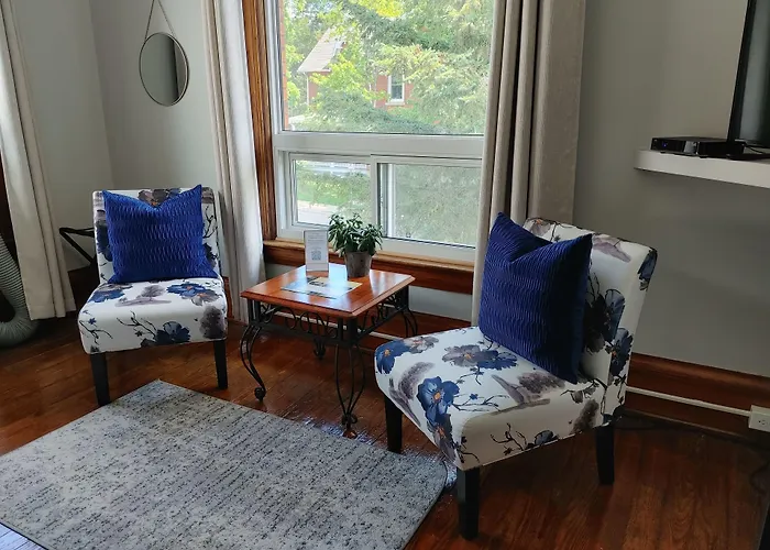 Stonewater Manor B&B Gananoque