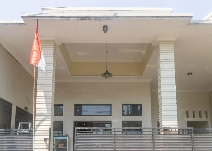 Spot On 3155 Penginapan Banyu Biru Syariah Jakarta