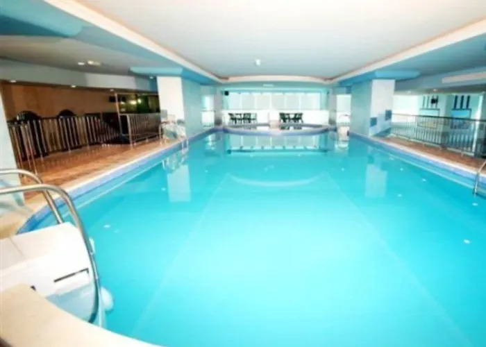 Al Bustan Tower Hotel Suites Sharjah