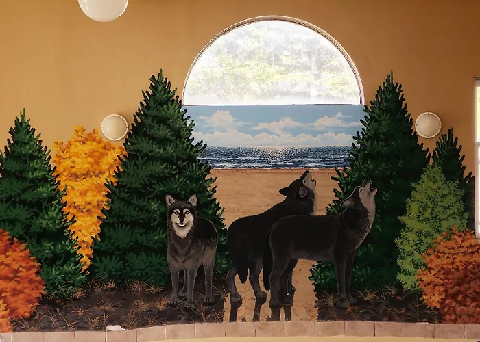 Gray Wolf Lodge Manistique