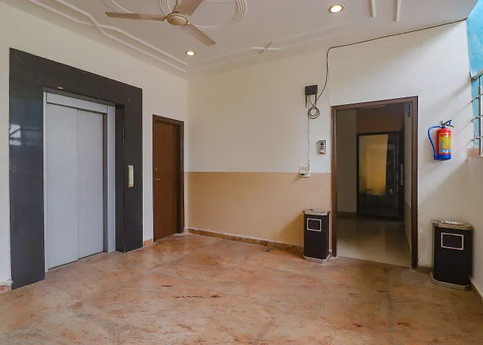 Fabexpress King'S One Hotel Noida