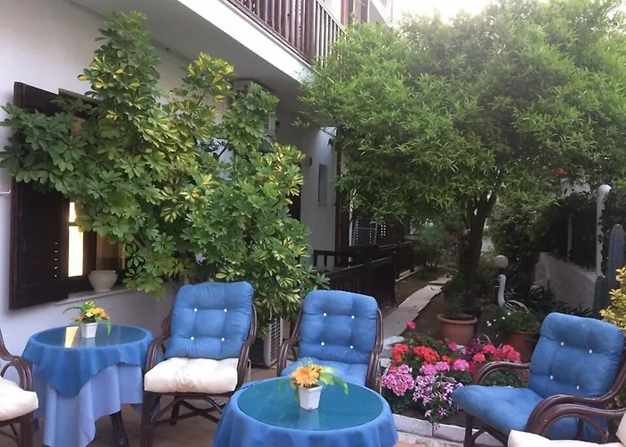 Pettite Morfo Hotel Skiathos Town