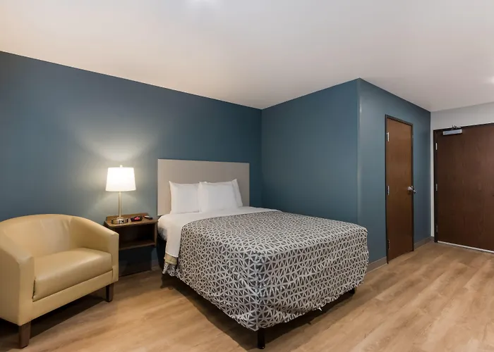 Woodspring Suites Chandler Airport