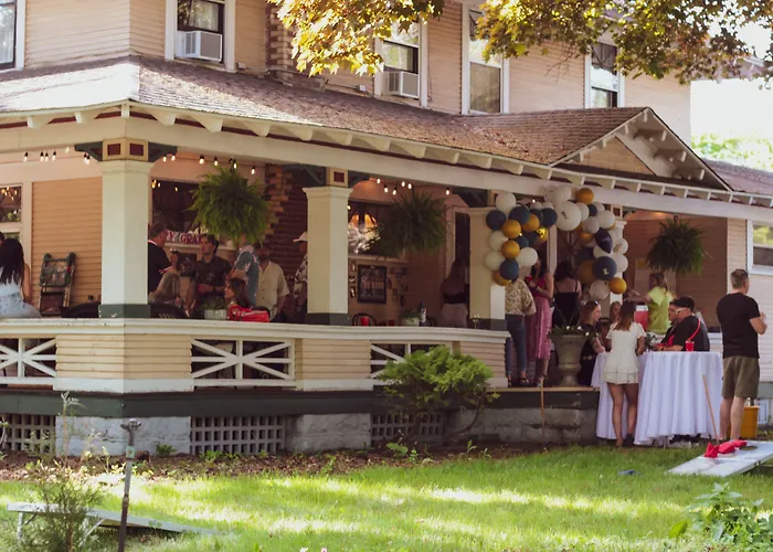 Marianna Stoltz House Bed & Breakfast Spokane