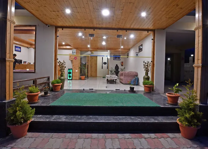 Lotus Inn Rohtang View Manali 
