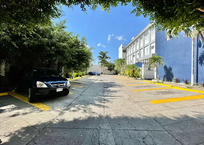 Kali Hotel Santa Ana