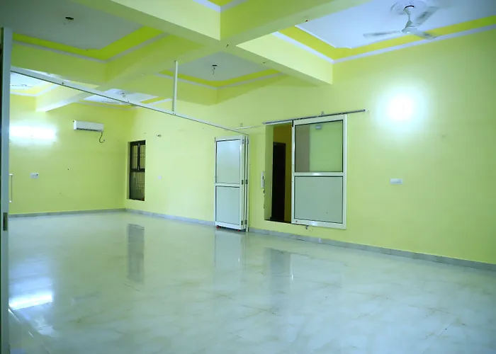 Shivraj Homestay Mathura