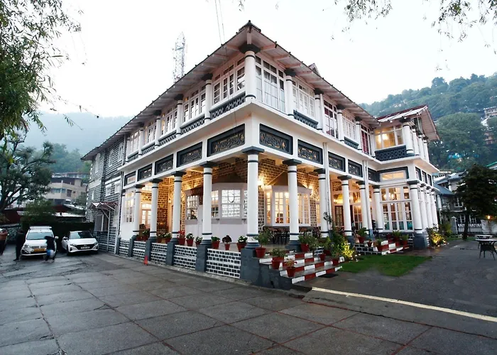 The Palace Belvedere Walkable Distance From Mall Road Nainital