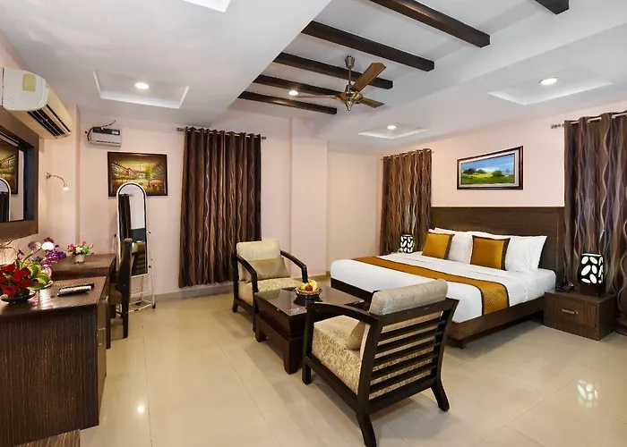 Le Crescent Hotel By Trot, Indirapuram Ghaziabad