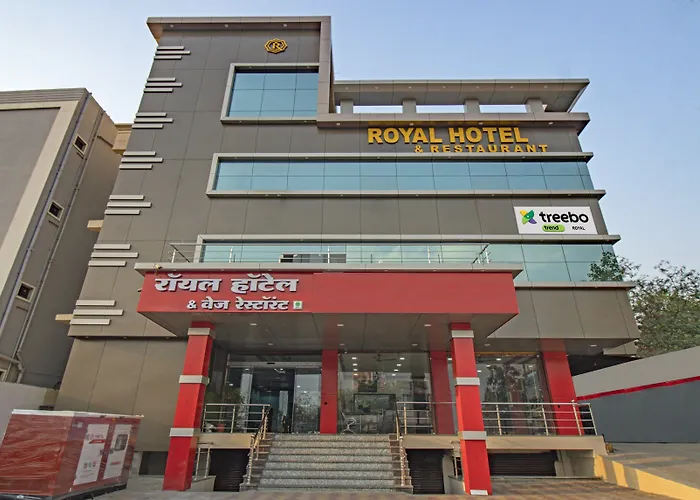 Treebo Royal, Chandrapur